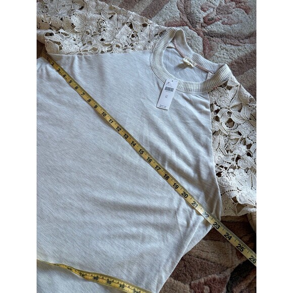 Anthropologie Tiny top - Picture 11 of 12